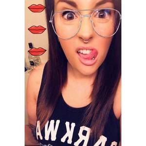 Meet your Posher, Carleigh